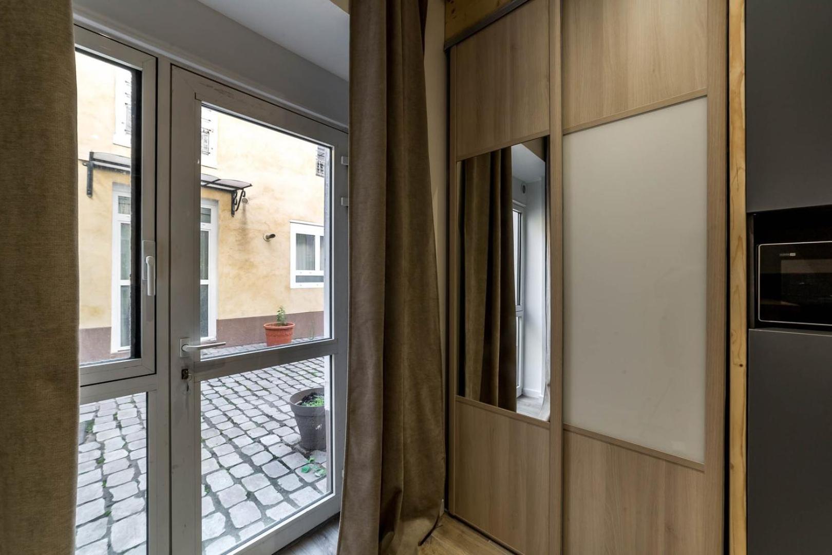Quiet Center Ail Apartment *